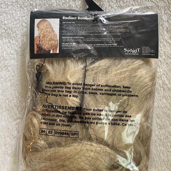 Blonde Sideswept Bombshell Wig – Spirit Halloween - Picture 2 of 7